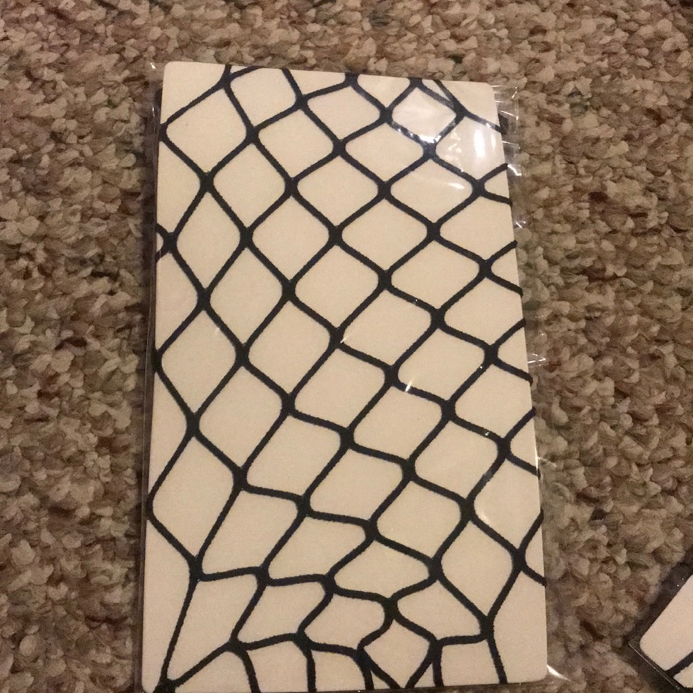 Fish nets - Picture 1 of 2